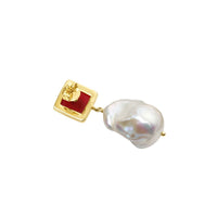 Pearl Earring Red Onyx