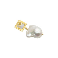 Pearl Earring Moonstone