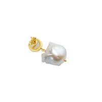 Pearl Earring Moonstone