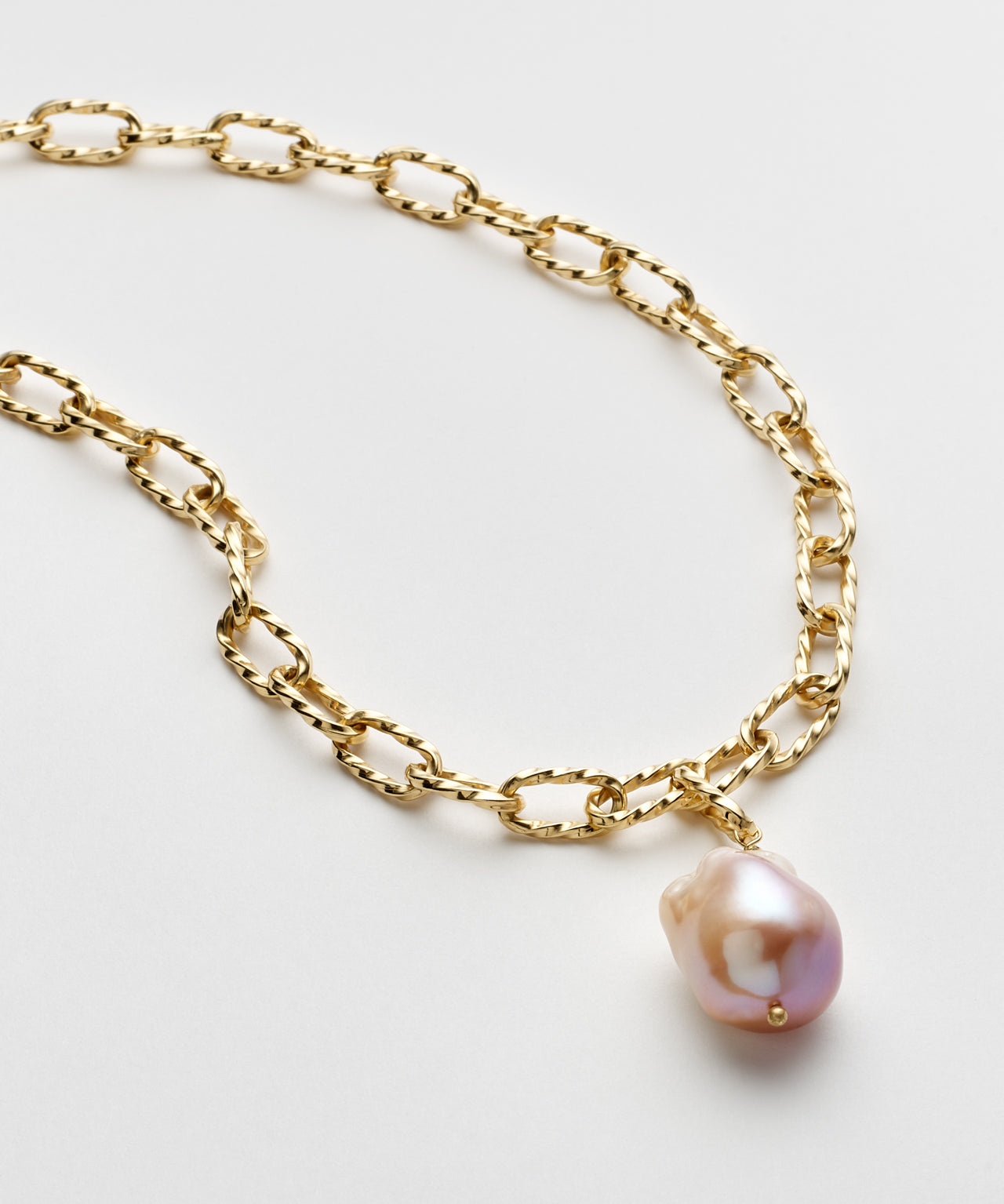 Alva Necklace with Pearl Pendant