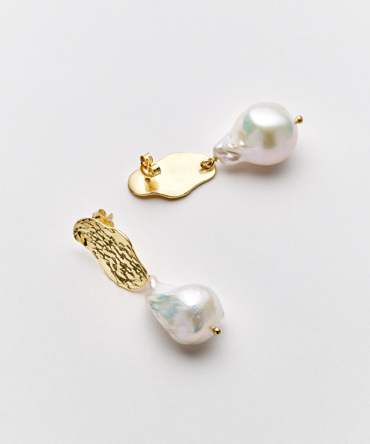 Danielle Pearls Earrings