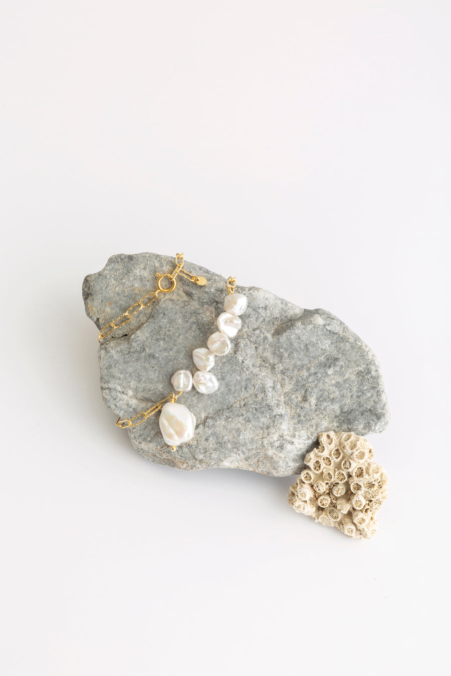 Talia Chain and Pearls Bracelet